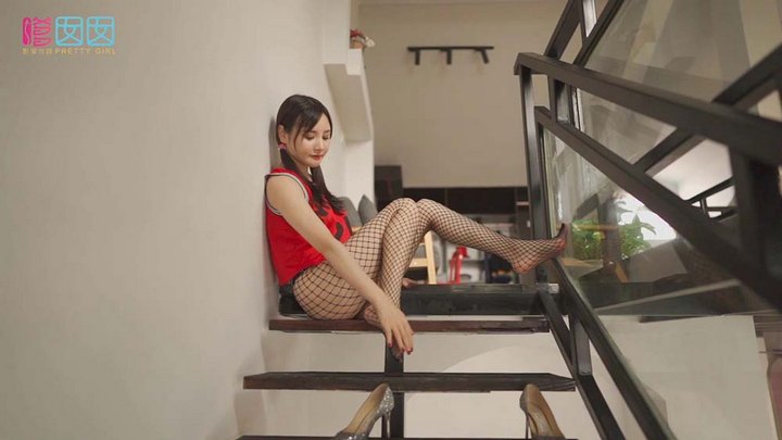 [FEILIN嗲囡囡视频]2019.10.28 VOL.143 Celina青妍[1V／934M]预览图